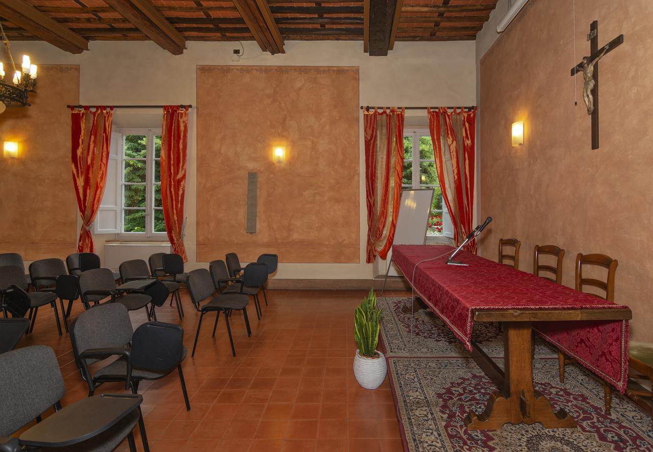 Hotel Casa Diocesana Di ルッカ エクステリア 写真