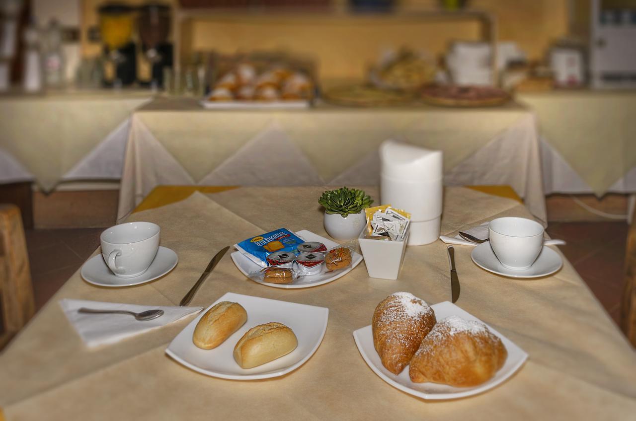 Hotel Casa Diocesana Di ルッカ エクステリア 写真