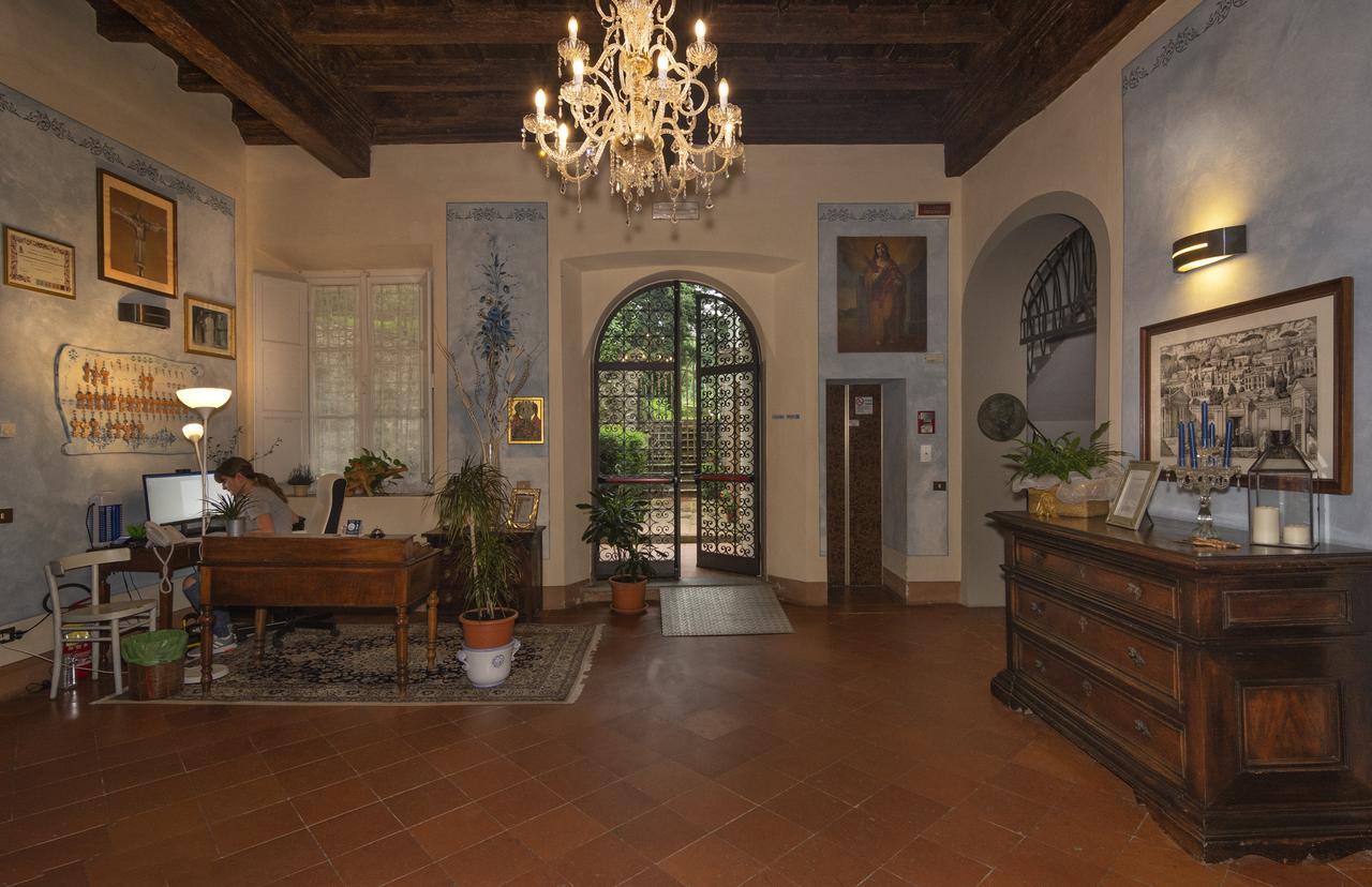 Hotel Casa Diocesana Di ルッカ エクステリア 写真